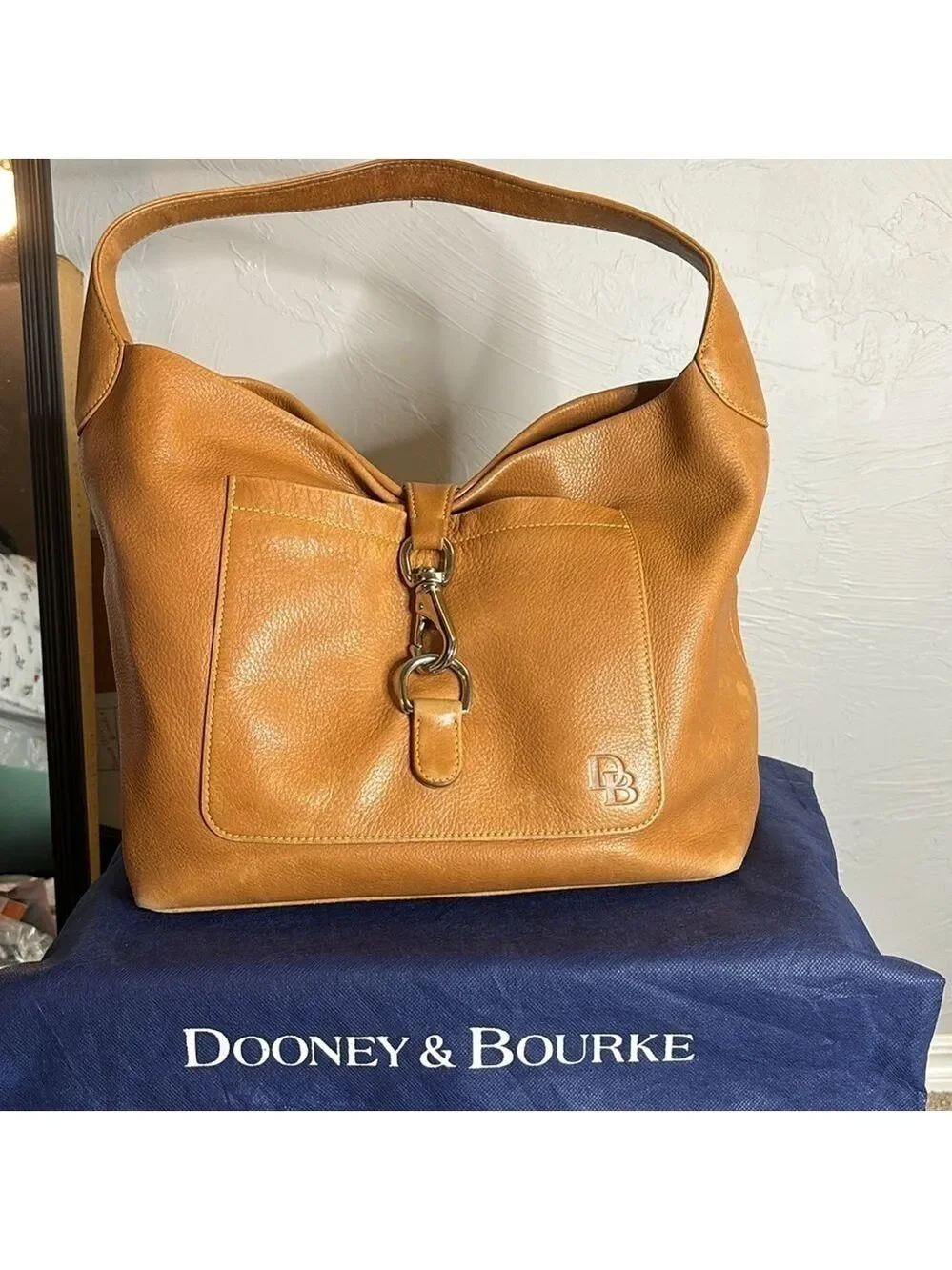 Dooney & Bourke Florentine Leather slouched Hobo bag